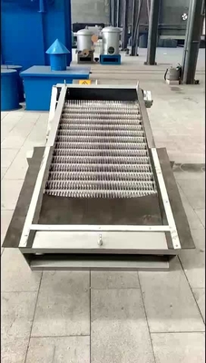 Het automatische Roterende de Barscherm van de Vaste-vloeibare stofscheiding met 10005000mm Net
