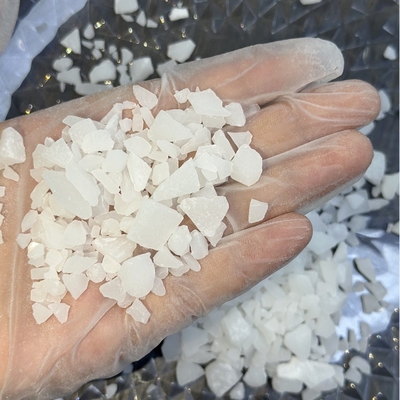 Van het het Sulfaat17% Aluminium van het aluminiumsulfaat het Waterbehandeling, de Chemische producten Wit Poeder van de Waterbehandeling/korrelig
